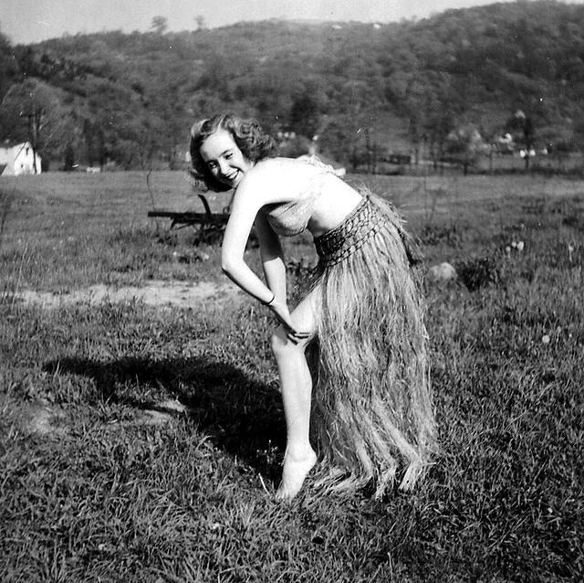 Gram in the grass skirt - 1949