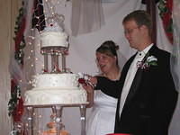 Shawn and Michelle cut the cake. 10/4/03
